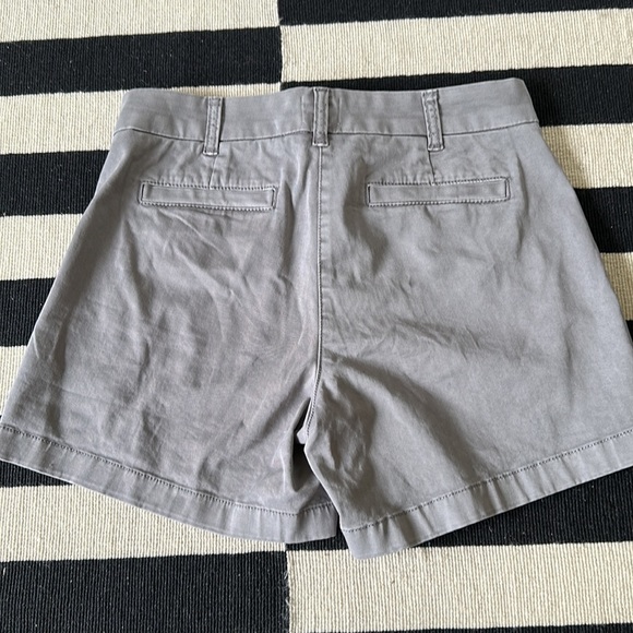 NWT J crew 5” chino shorts - Picture 3 of 6